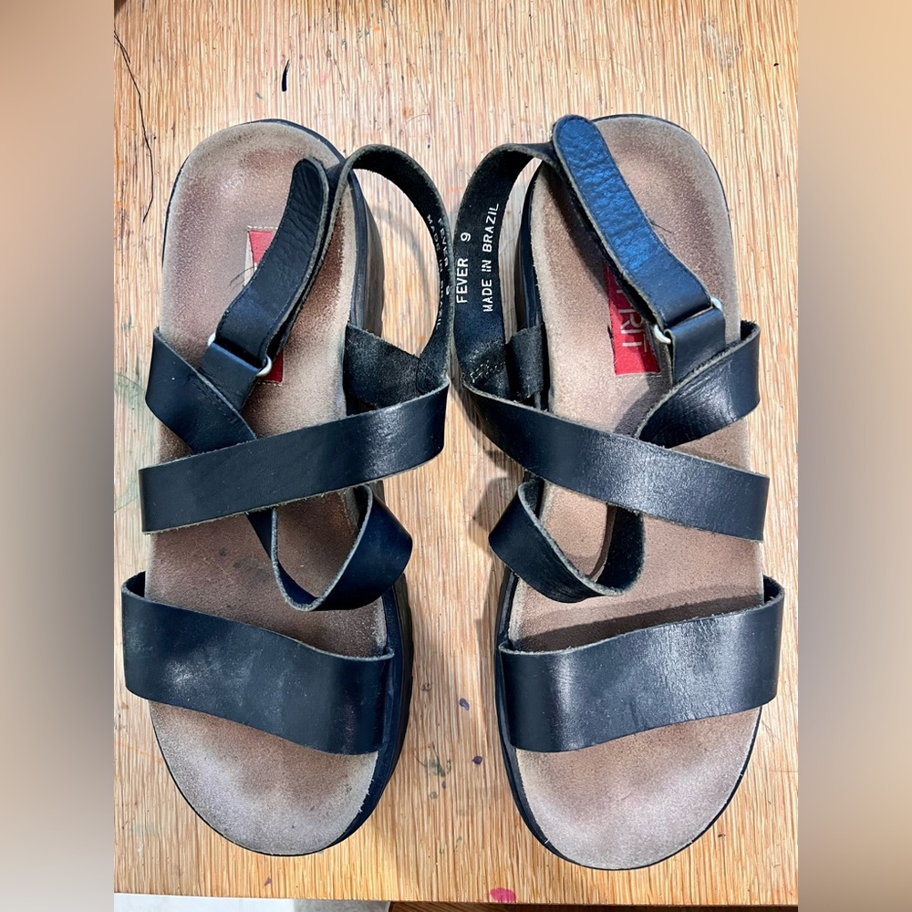 Vintage Y2K Esprit Platform Leather Sandals